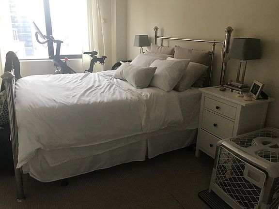 5th image of 4 Martine Ave APT 1221