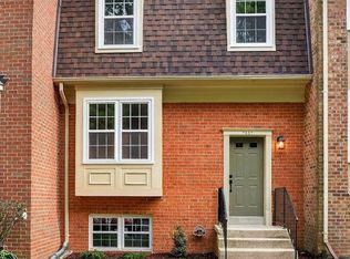 7837 Wintercress Ln, Springfield, VA 22152