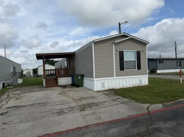 100 Parma Ct #Prest102, Sanger, TX 76266