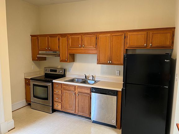 5th image of 320 N 23rd St #1