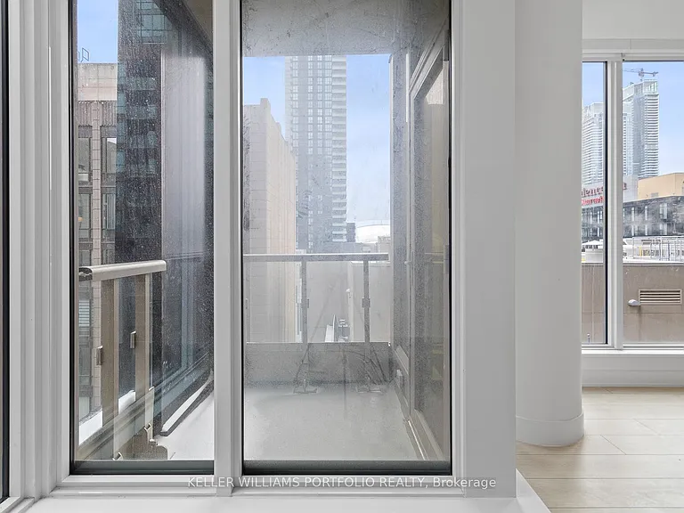 15 Mercer St #1408 — Photo 30
