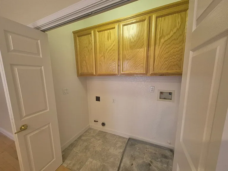 5343 Dunlay Dr — Photo 17
