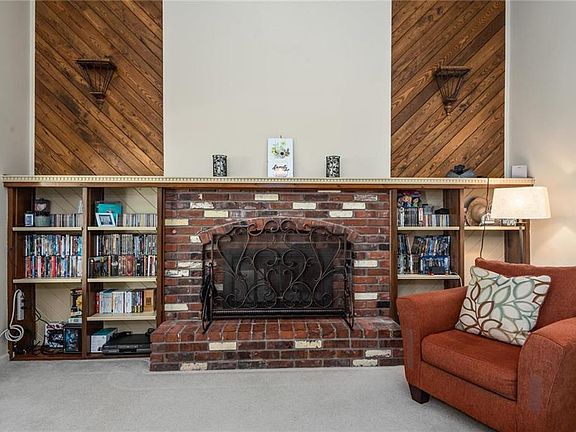 4th image of 8131 Widmer Rd