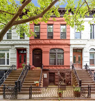 Sold by Compass | media 1