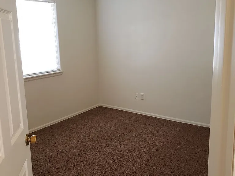 1733 Christopher Ct — Photo 7