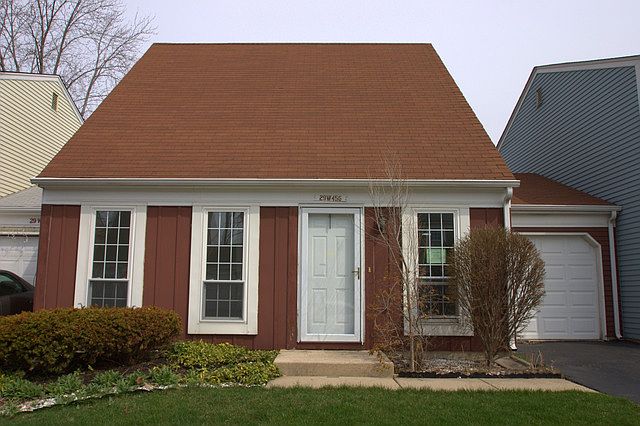 1st image of 29W456 Blackthorn Ln