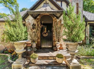 1915 Berkeley Pl, Fort Worth, TX 76110