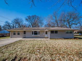 916 Penn Ave, Aurora, IL 60506