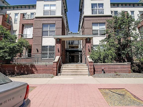 2nd image of 1727 Pearl Street #205