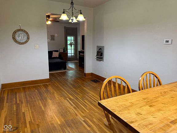 5th image of 505 E Stark St