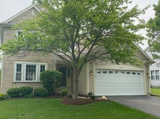 3203 Whitney Rd, Aurora, IL 60502