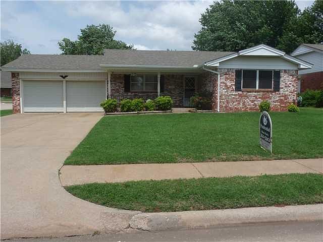 1st image of 213 Tanglewood Ct
