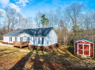 4845 Midway Sand Rd, Hickory, NC 28601