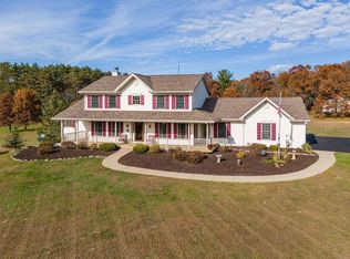 E8880 Oak Hill Rd, Wisconsin Dells, WI 53965