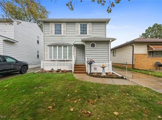 33 William St, Bedford, OH 44146