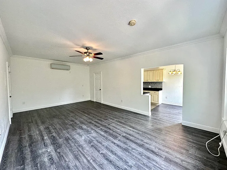 815 Upland Rd #6 — Photo 7