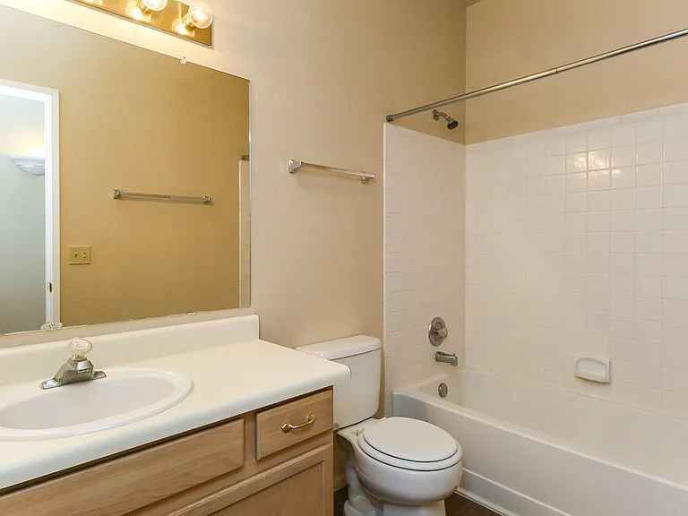 9997 E Paseo — Photo 15