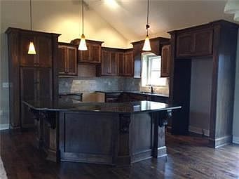 2nd image of 5320 NE Scenic Dr