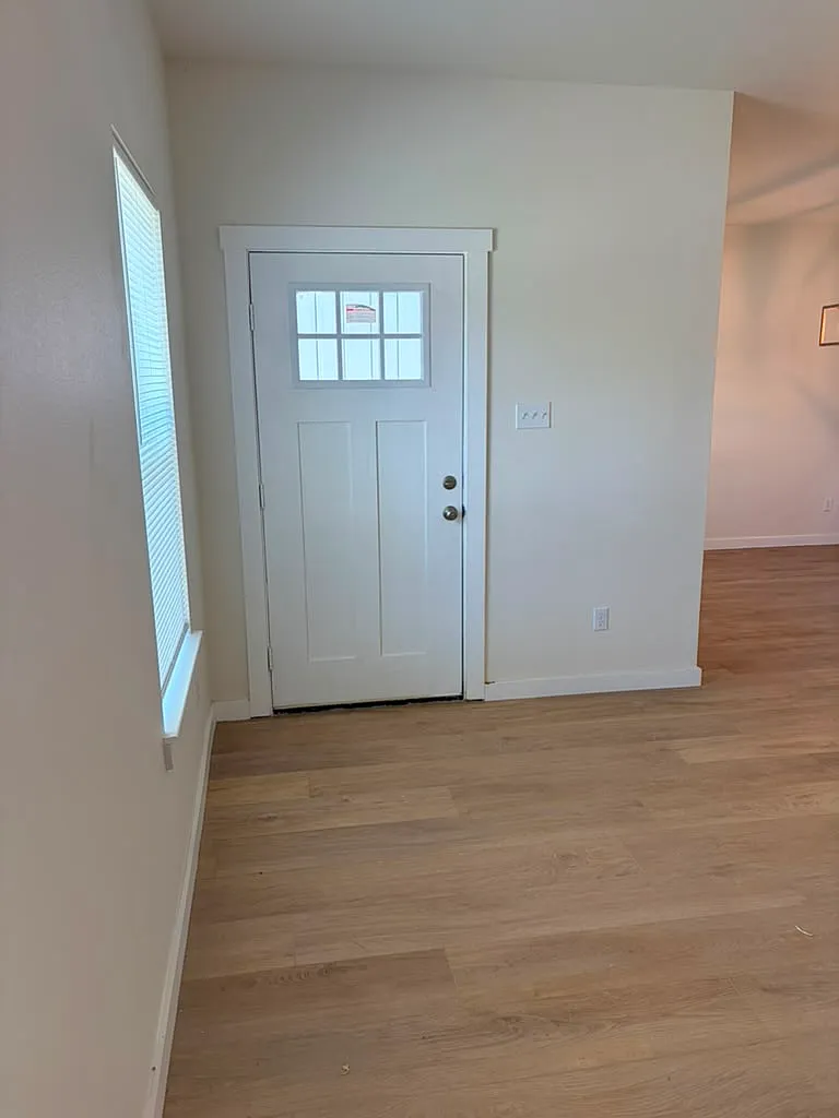 3 bed, 1400 sqft, $1,900 — Photo 4