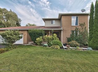 1044 Mount Cobb Rd, Jefferson Twp, PA 18436