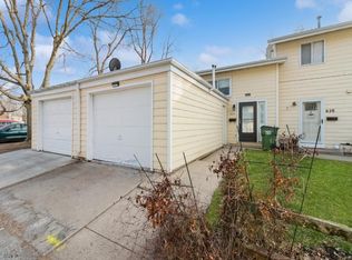 630 Meadow Pl, Ames, IA 50010