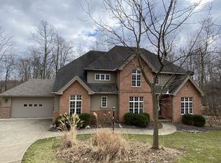 11085 Northpoint Dr, Athens, OH 45701