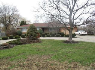 592 Hopkins Rd, Buffalo, NY 14221