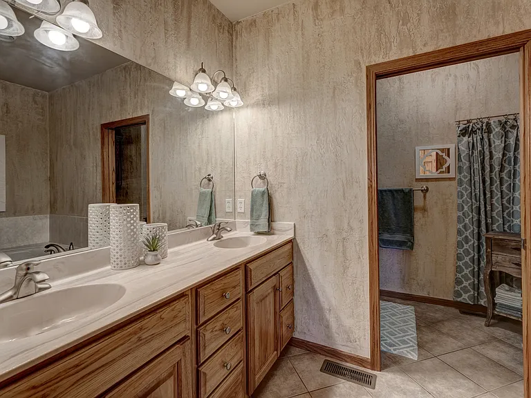 4726 Dornoch Ct — Photo 33