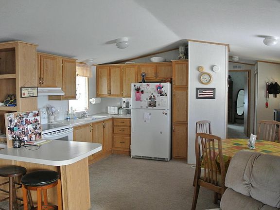 4th image of 13066 Shore Pkwy