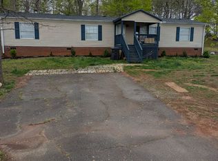 405 Starboard Ct, Greenville, SC 29617