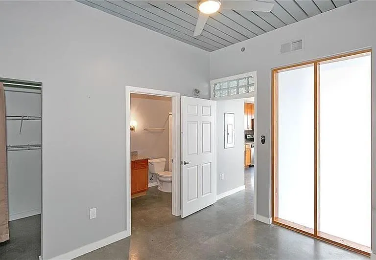620 Glen Iris Dr NE #325 — Photo 14