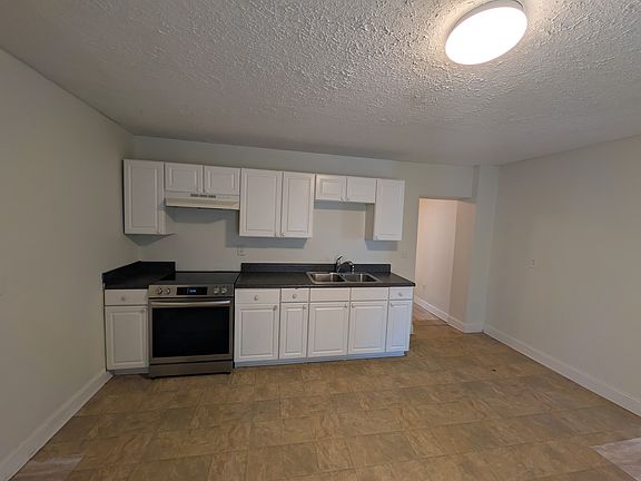 5th image of 3224 4th Ave