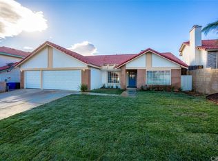 2976 N Indian Canyon Ct, Highland, CA 92346