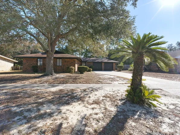 261 Briarwood Cir, Fort Walton Beach, FL 32548