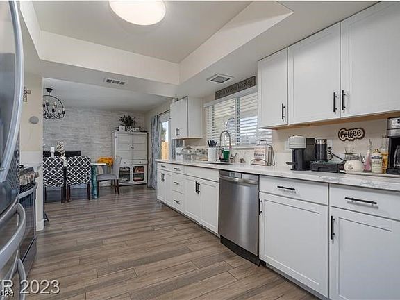 4th image of 3000 Carnelian St