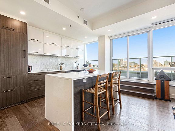 5th image of 428 Sparks St #305