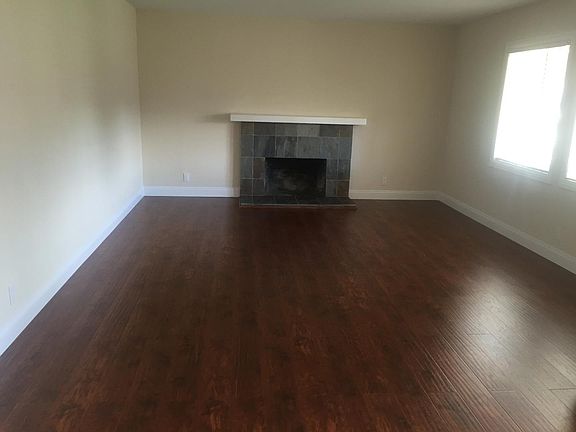 3rd image of 1289 Weathersfield Way