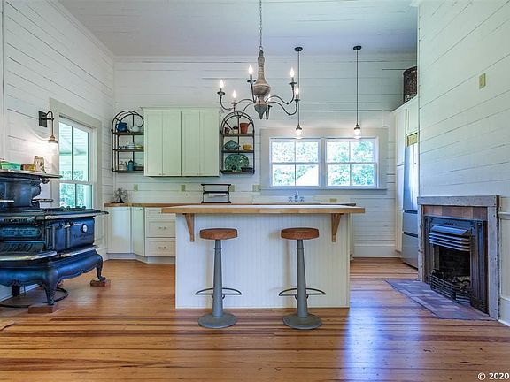 5th image of 26524 NW County Road 241
