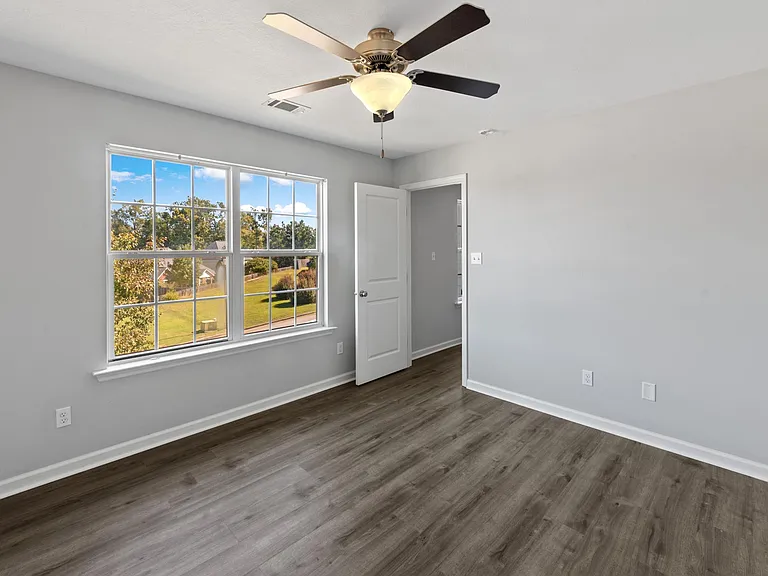 609 Brighton Cir — Photo 22
