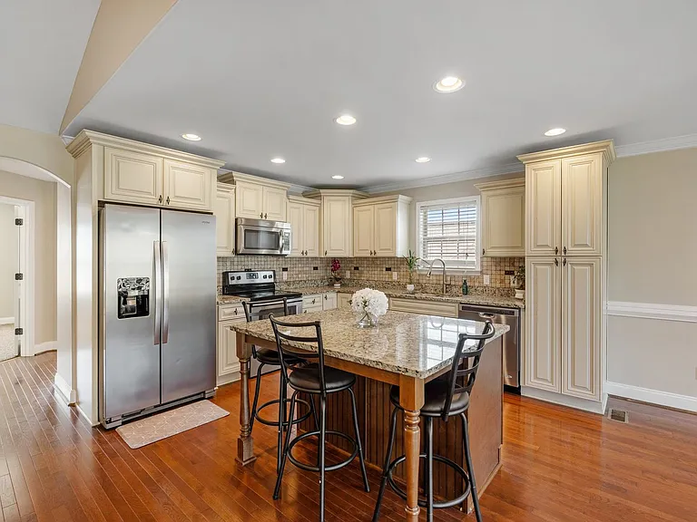 526 Cornucopia Ln — Photo 12