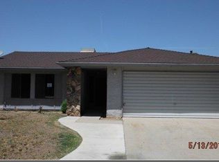 2384 5th St, Sanger, CA 93657