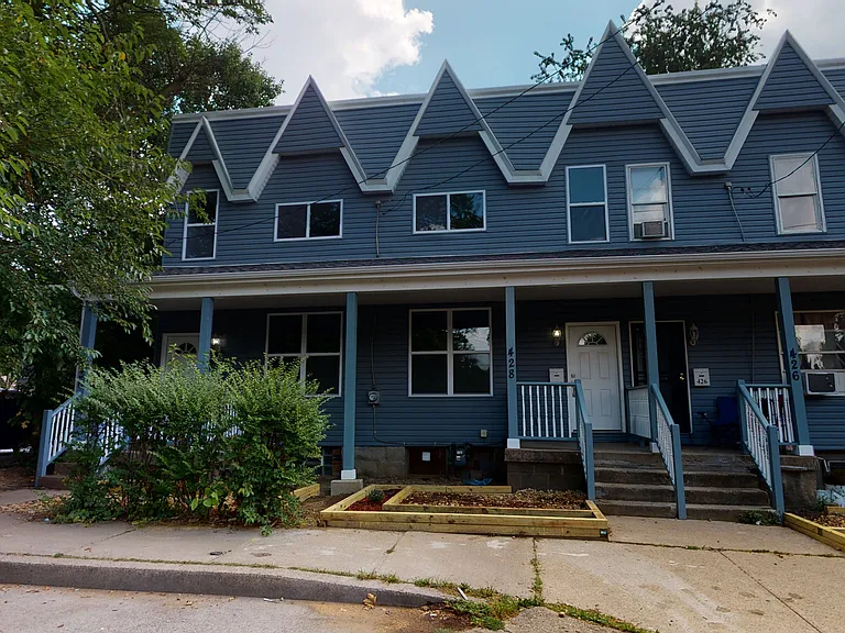 430 Borland St — Photo 13