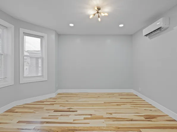 4619 Cottage Avenue image 6 of 15