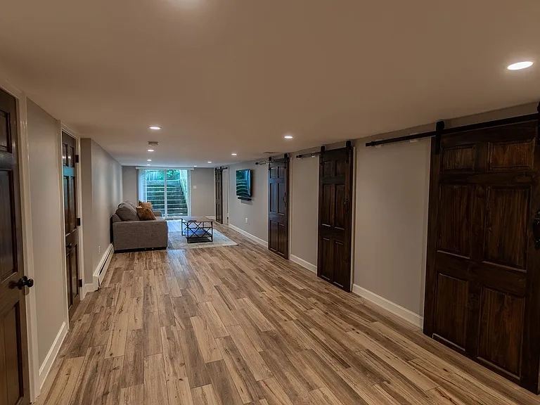 36 Tyrone Dr — Photo 10