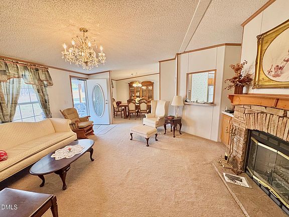 5th image of 1595 Spring Valley Lake Rd