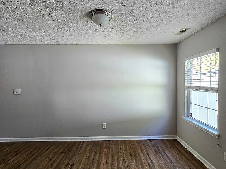 3105 Ivey Wood Ln — Photo 9