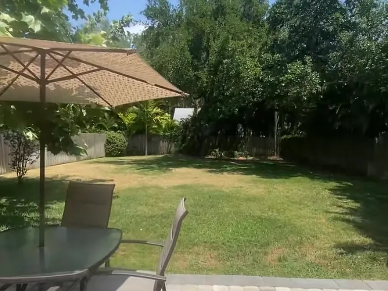 6120 S Russell St — Photo 15