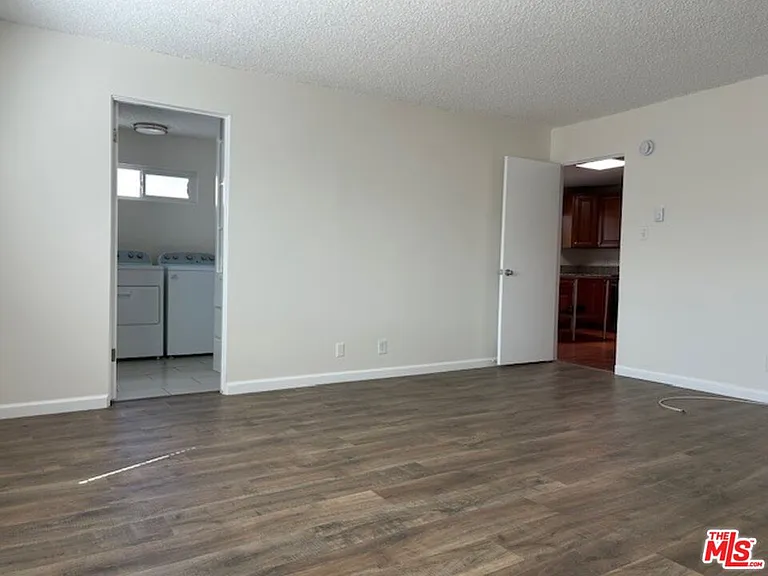 36 Brooks Ave #D — Photo 23