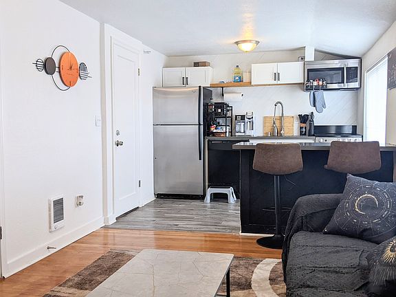 4th image of 3519 S L St #2