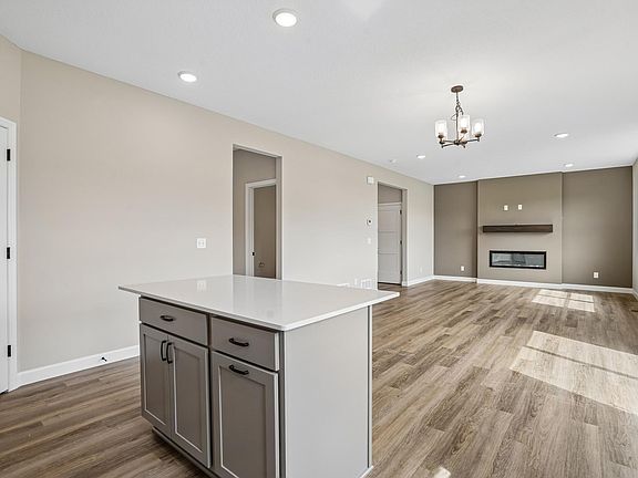 5th image of 849 Walnut Grove Ln